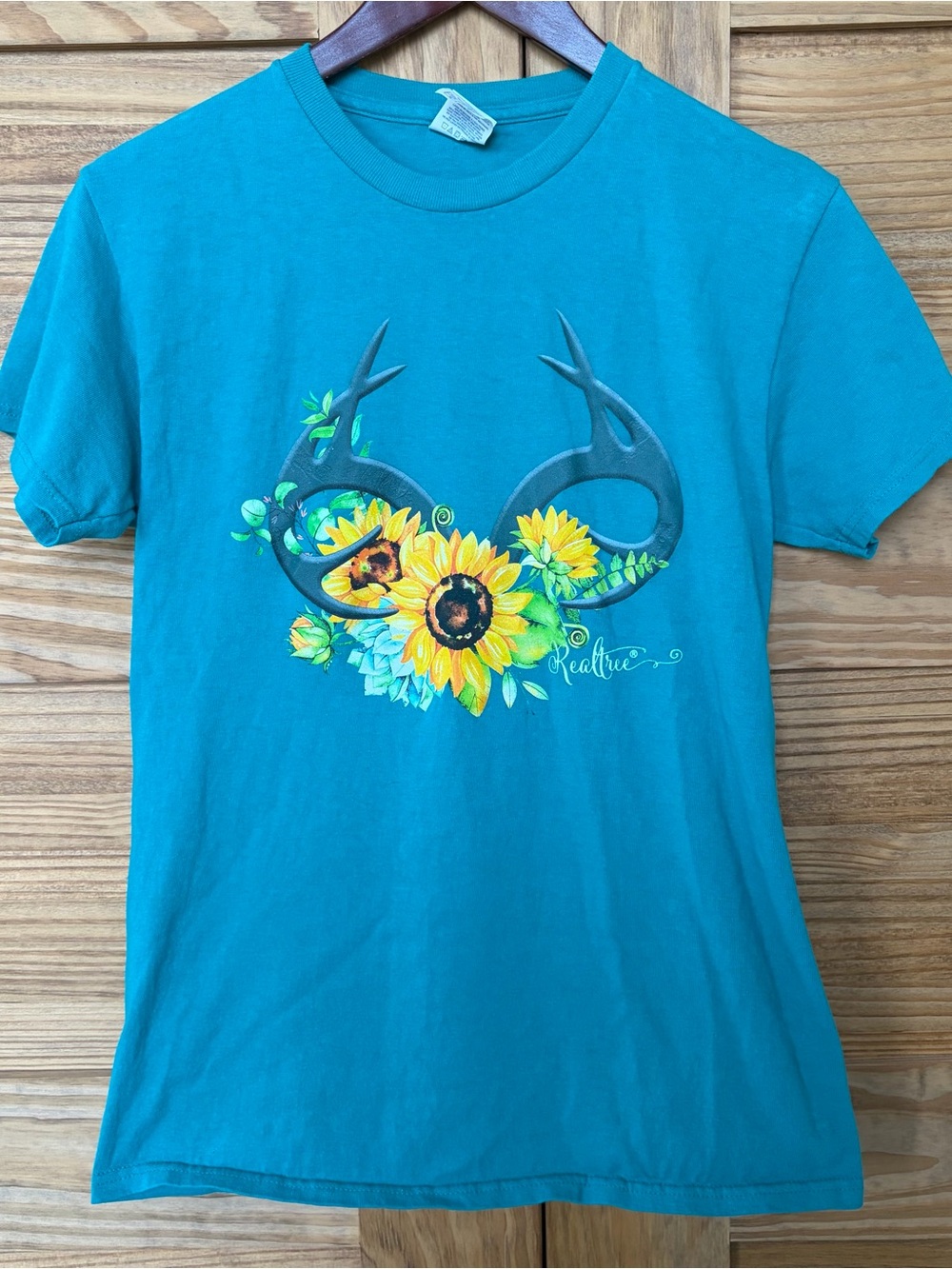 Realtree Teal Sunflower Antler Short Sleeve Tee Womens Size Small 100% Cotton